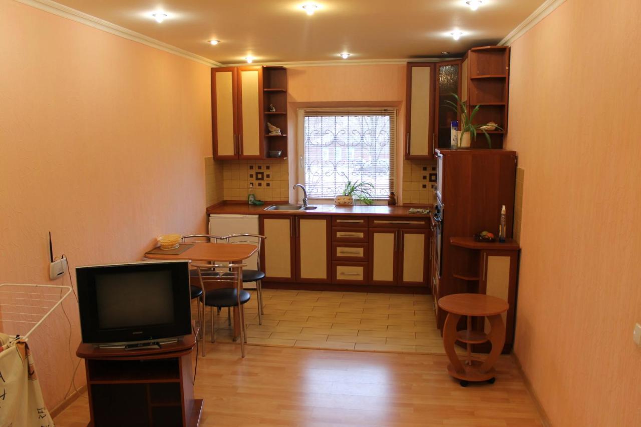 Studio apartment Çernigiv Dış mekan fotoğraf